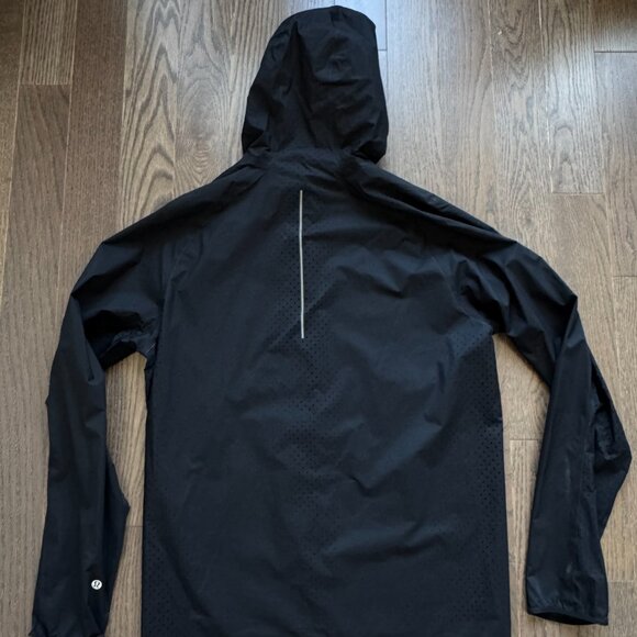 Lululemon Men's Lightweight Running / Training Jacket - Medium - Picture 5 of 5